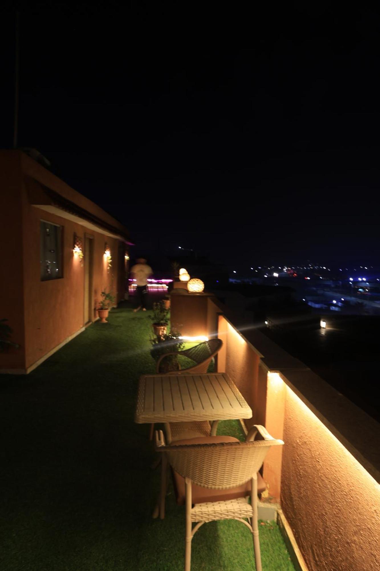 Grand Pyramids Inn Kafret el-Gabal المظهر الخارجي الصورة